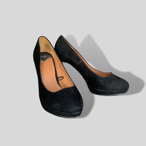 H&M Black Suede Pumps - Picture 1 of 3